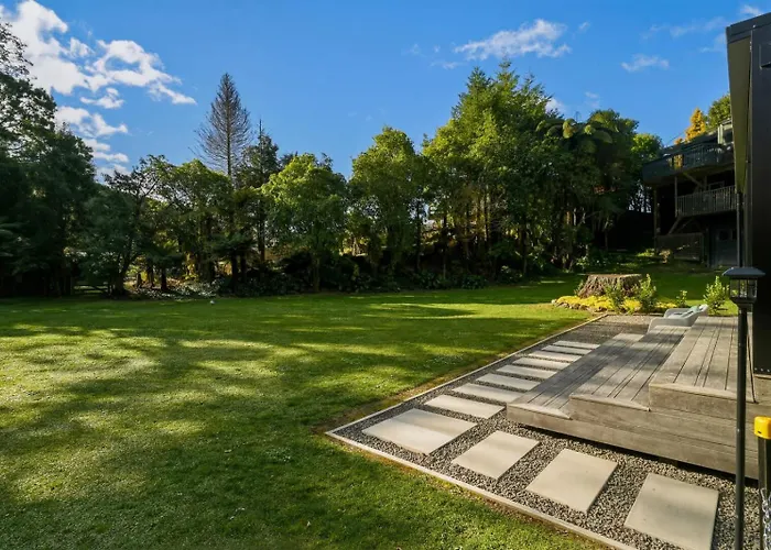 Amalia - Okareka Huge Covered Deck Sleeps 4 * Rotorua